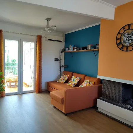 Vakantiehuis Maison Familiale Calme Avec Jardin A *