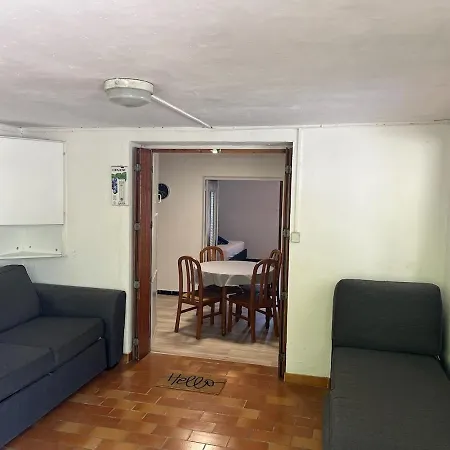 Maison Familiale Calme Avec Jardin A *